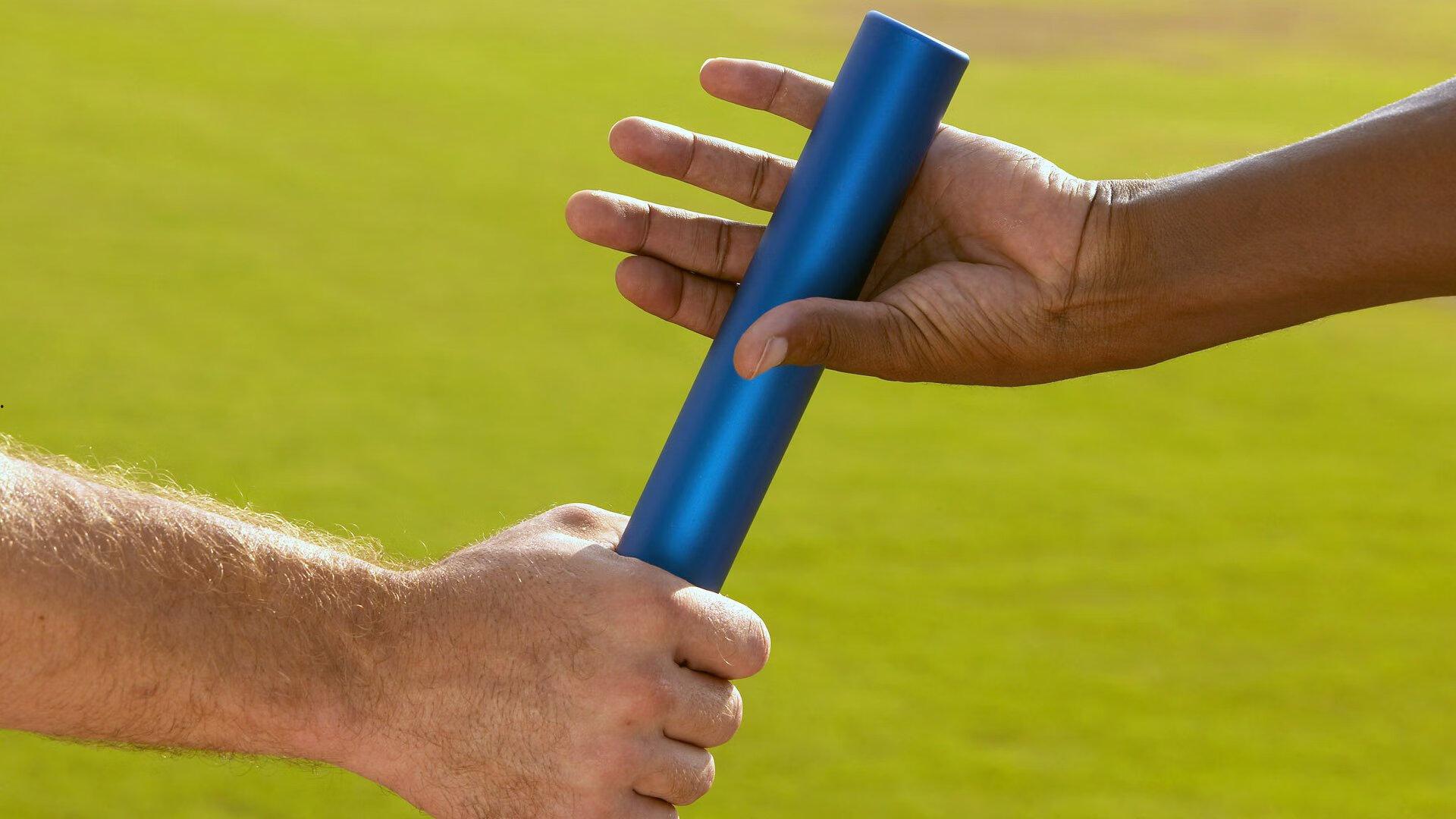 阿斯帕斯发声，安东尼需良性成长环境 足坛双骄梅西与C罗历史地位并驾齐驱